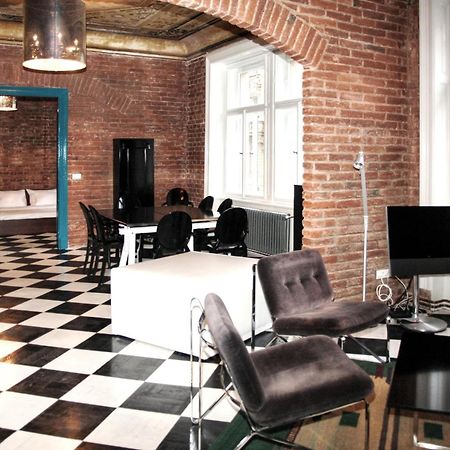 Old Town - Dusni Apartments Прага Экстерьер фото