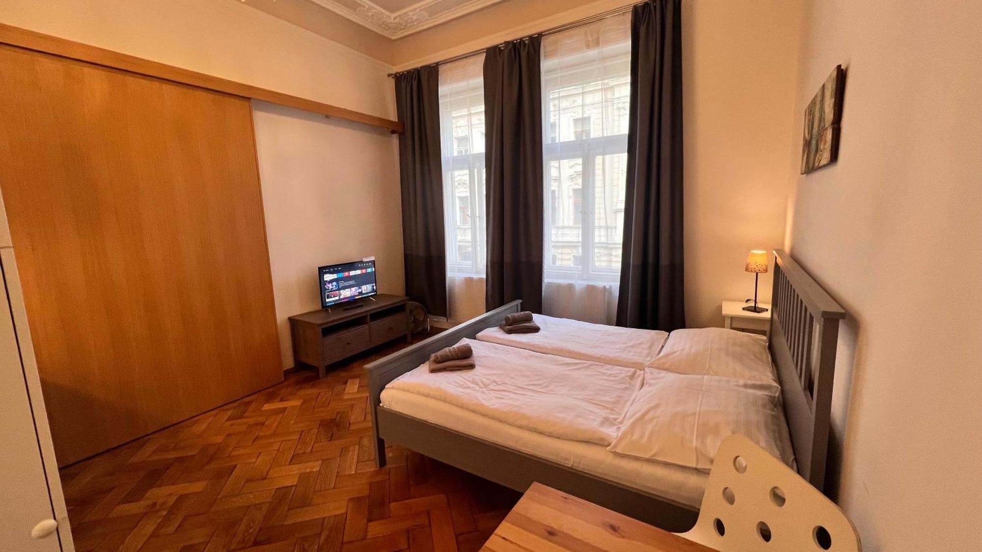Old Town - Dusni Apartments Прага Экстерьер фото