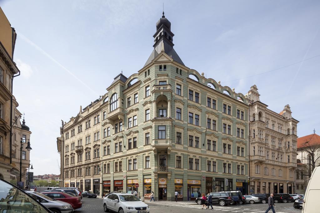 Old Town - Dusni Apartments Прага Экстерьер фото