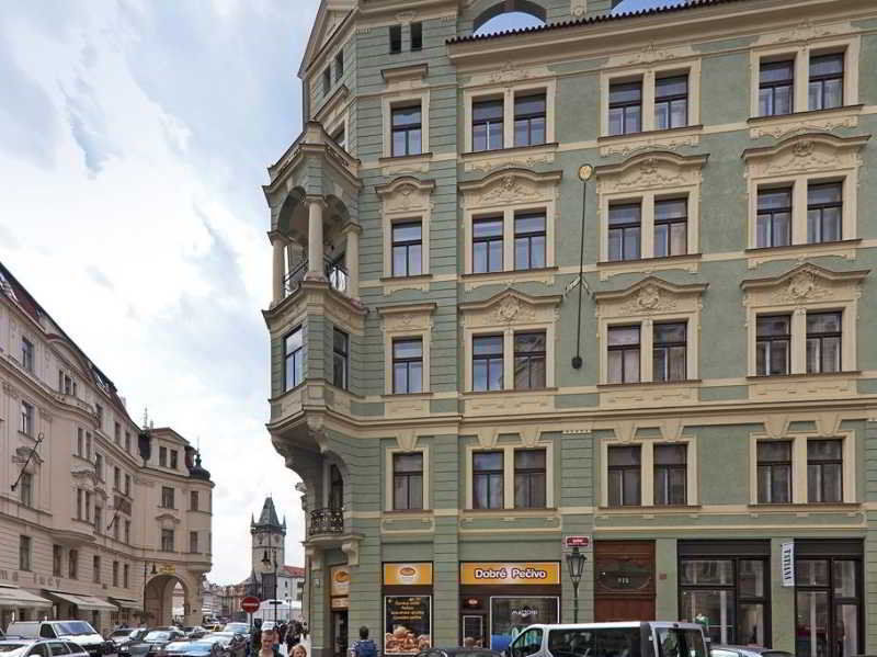 Old Town - Dusni Apartments Прага Экстерьер фото